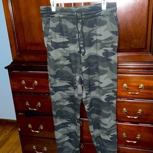 green camo sweatpants